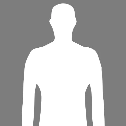 Would you say that im a pretty plain lookin guy???