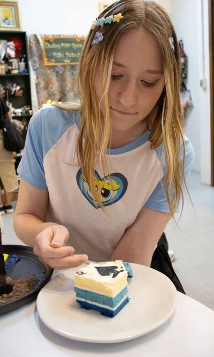 I love these cute candid photos :)