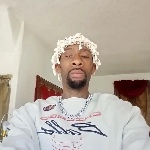 im here to chat with ladies only!
hmu.