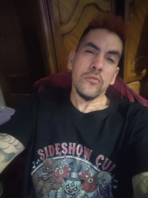 who wants to shrooms with me tonight?