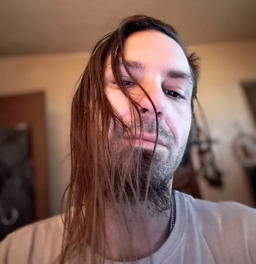 looking for someone to chat with in the Johnson County area. if you know, you know. let's talk and see where things go.