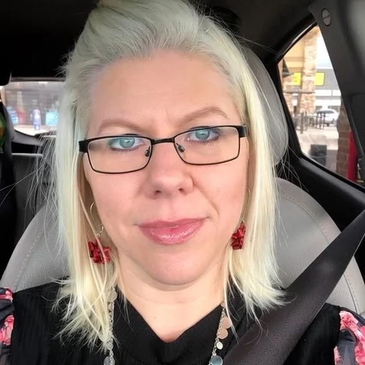 Sunday funday... don't forget to give me a like 😉