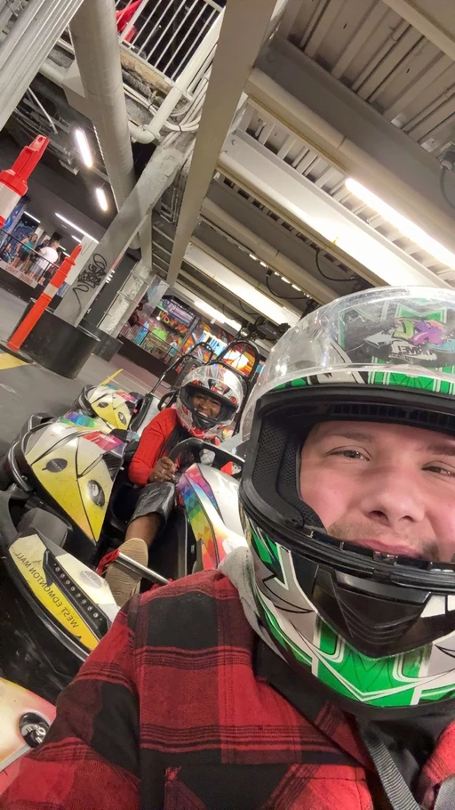 Went go carting as a date with my man😘🥰