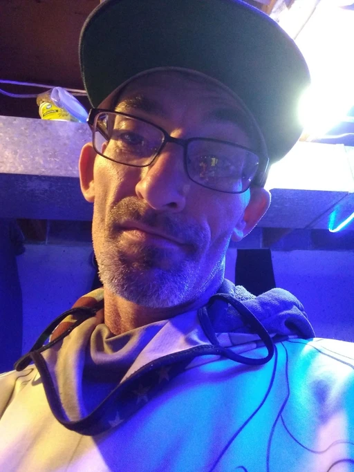 Julia damn I can't respond to that, I've no more messages 😭 I'll be back tommorow you can be sure of that. Omg 😳 I can't believe it I'm so sorry I really want to take you up on that