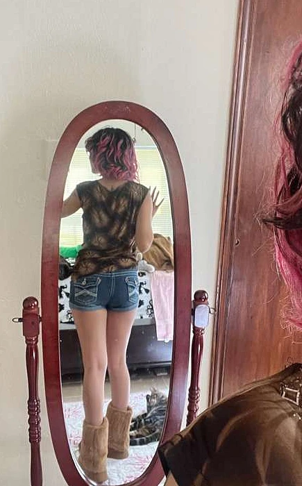 Sometimes I think about the zoo. Have you been there lately? I like looking at the monkeys most of all they look like me.