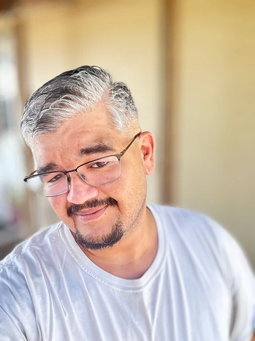 Is there any real woman on here that would actually like to meet up in person