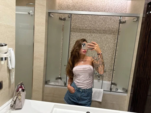 I love light flirting - no promises, just a game that makes you feel warmer.🤭😏😈🔥