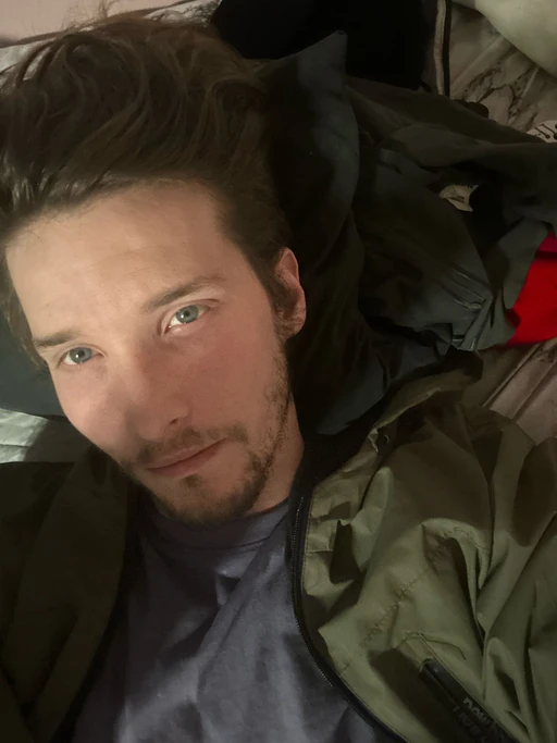 Anyone near Cassopolis Michigan wanna talk