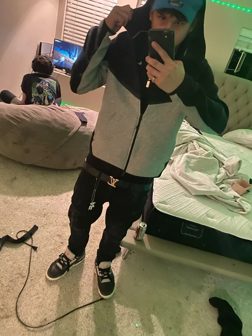 need me a girl in van who can help me with my needs / lots of fun