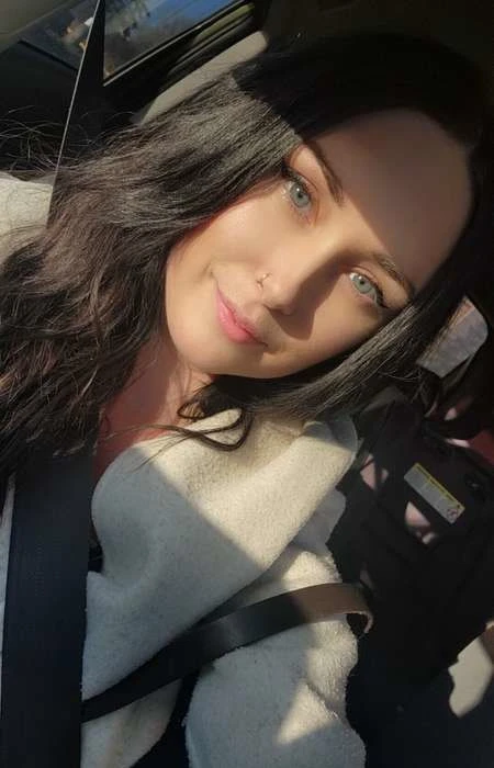 Hey, what little thing do you value most in a relationship? And why, if it's not a secret?π