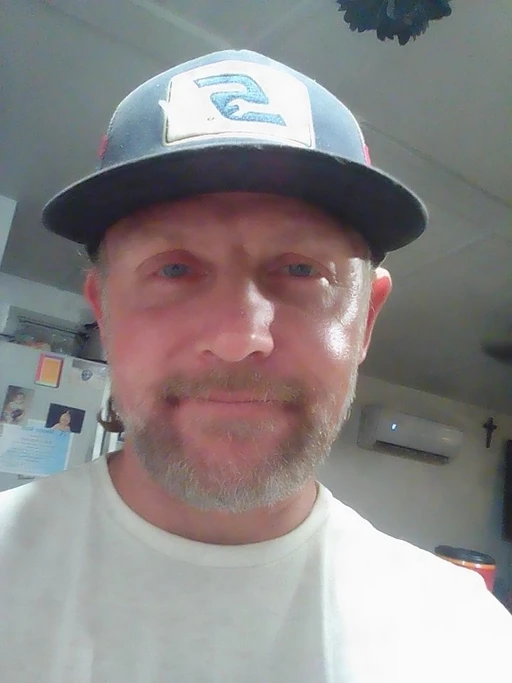 ladies do you find me attractive? feeling down today and need a pick me up. lol #needytoday