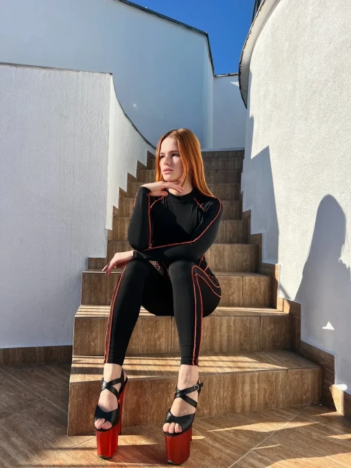 Random photos are the best. Would you like to be my photographer?