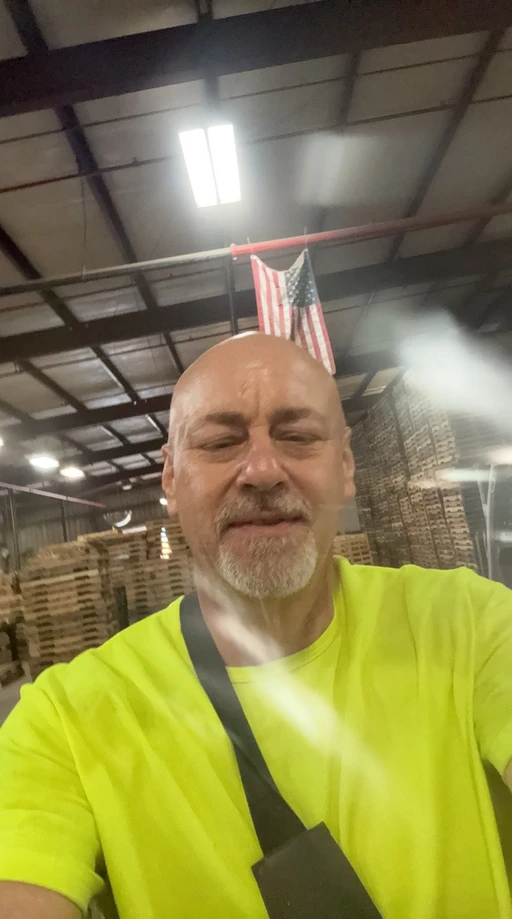 Hello ladies I am here for your pleasure