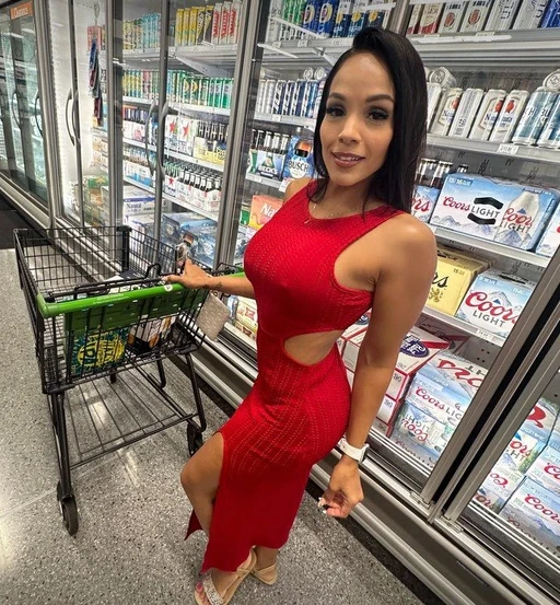 I just stopped by for some shopping and some attention 😏🔥