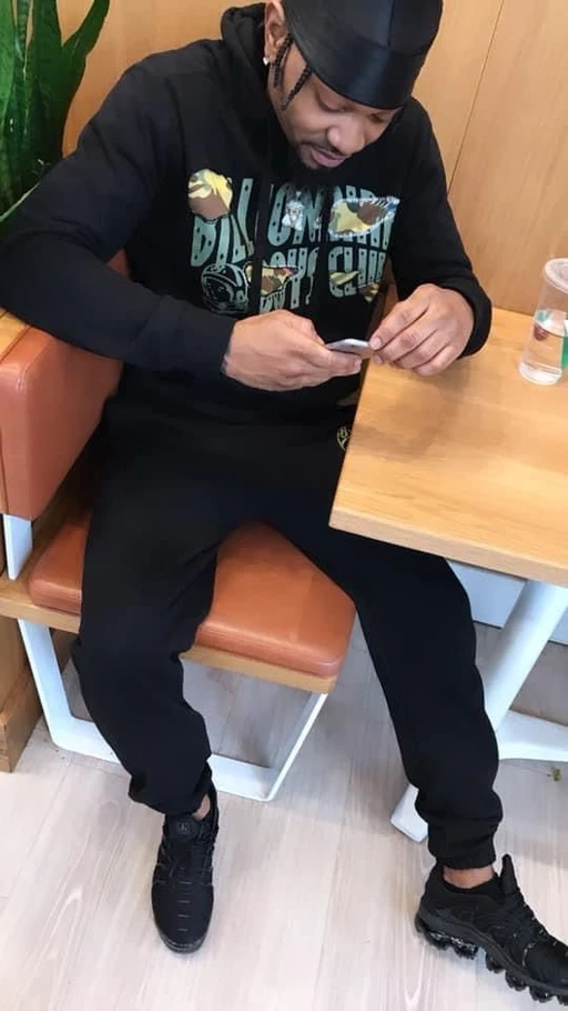 Come keep me some company BORED 🥱