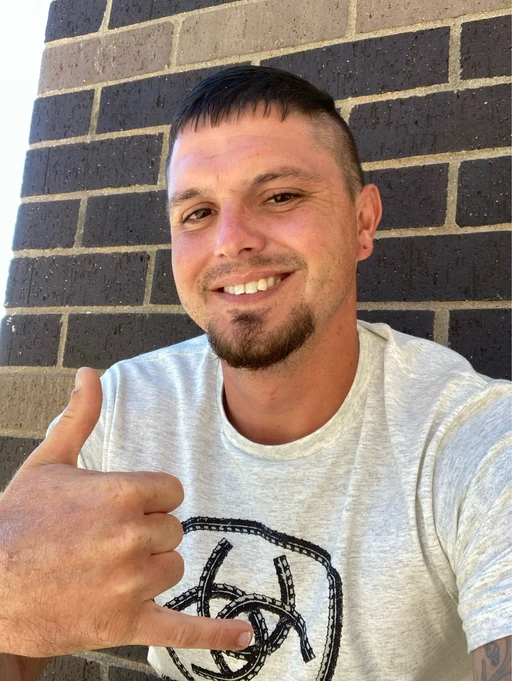 Any woman
Near garland wanna chill