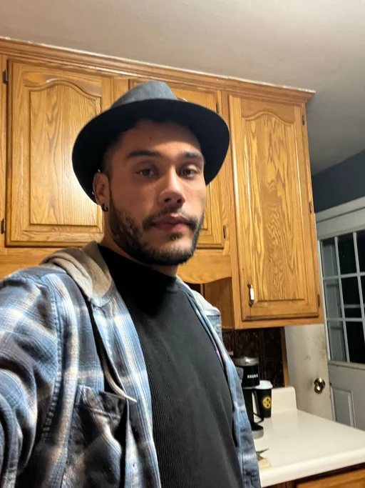 Can anyone relate with me on here if you had someone special by your side who are you looking to dress to impress cause if I’m looking to dress and impress I’m looking to dress and impress the person I’m with I want them to fall in love with me and continue fall in love with me like I’ll do with them. How about you? Anyone can answer me please let me know.