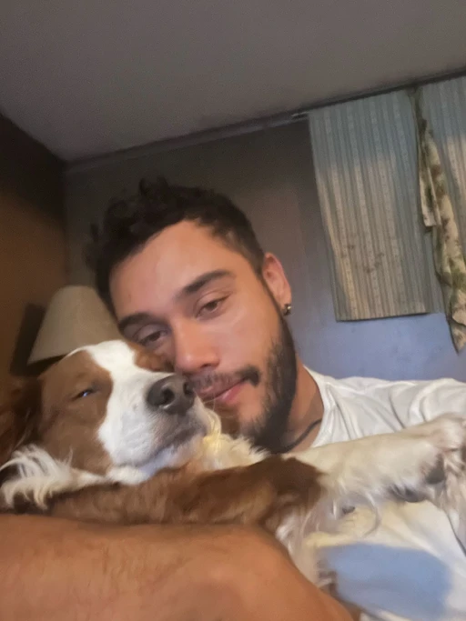 Another day on my best friend watching our favorite TV shows how can I complain a more at peace and I enjoy my peace of mind