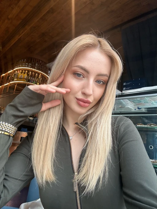 Every moment is a new opportunity to be closer, right?😜