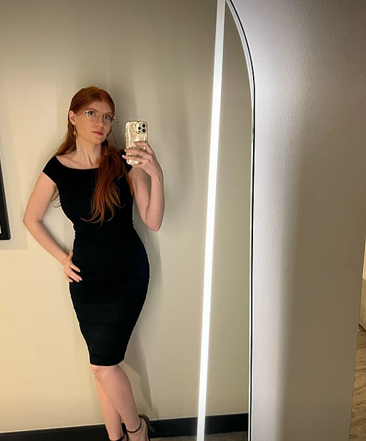 How do you pass the time? I'm bored and lonely, so maybe someone here can fix that... Anyone interested? 💞