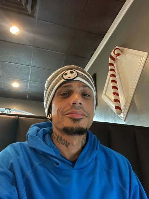 Any females trying to chill