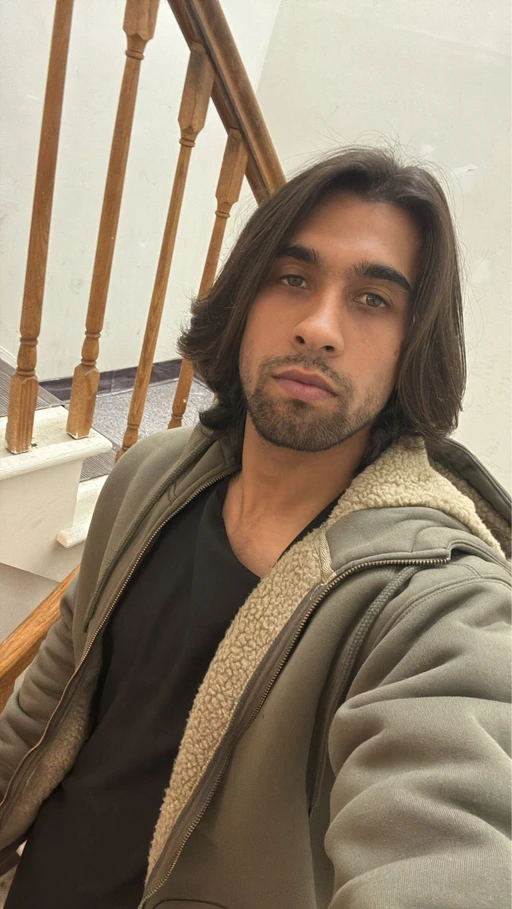 I am new here ✌️