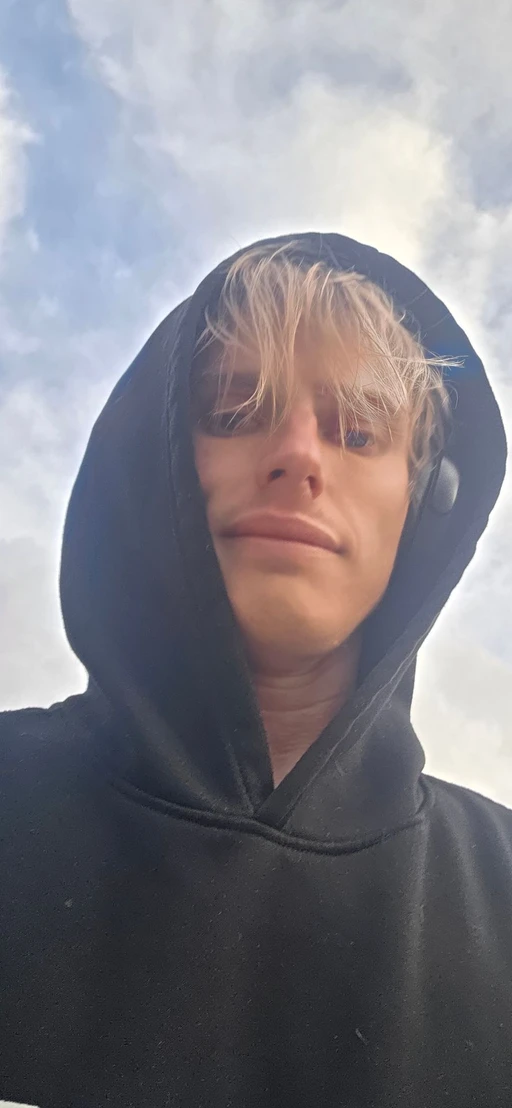 How is everyone doing today? I am looking for some new friends. hit me up if interested it would be cool to meet new people.