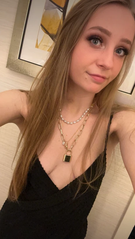 Are the girl's eyes the most beautiful part of her body? I've always wondered why we emphasize them so much!