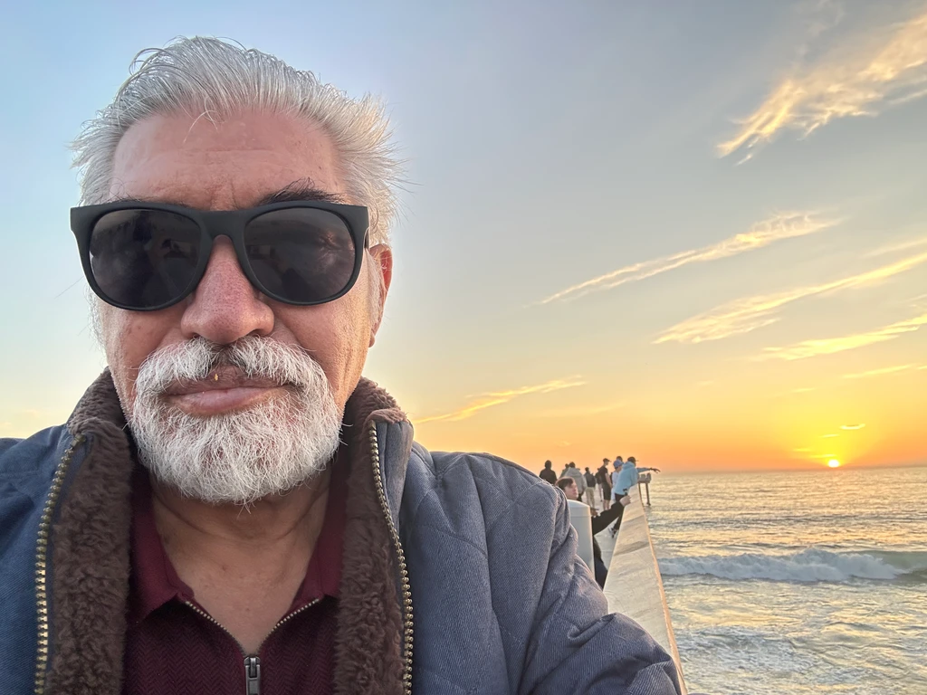 Javad Adlgostar